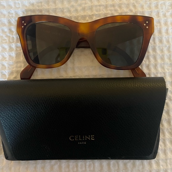 Celine 50MM CL4004IN Sunglasses in Blonde Havana - Picture 1 of 4
